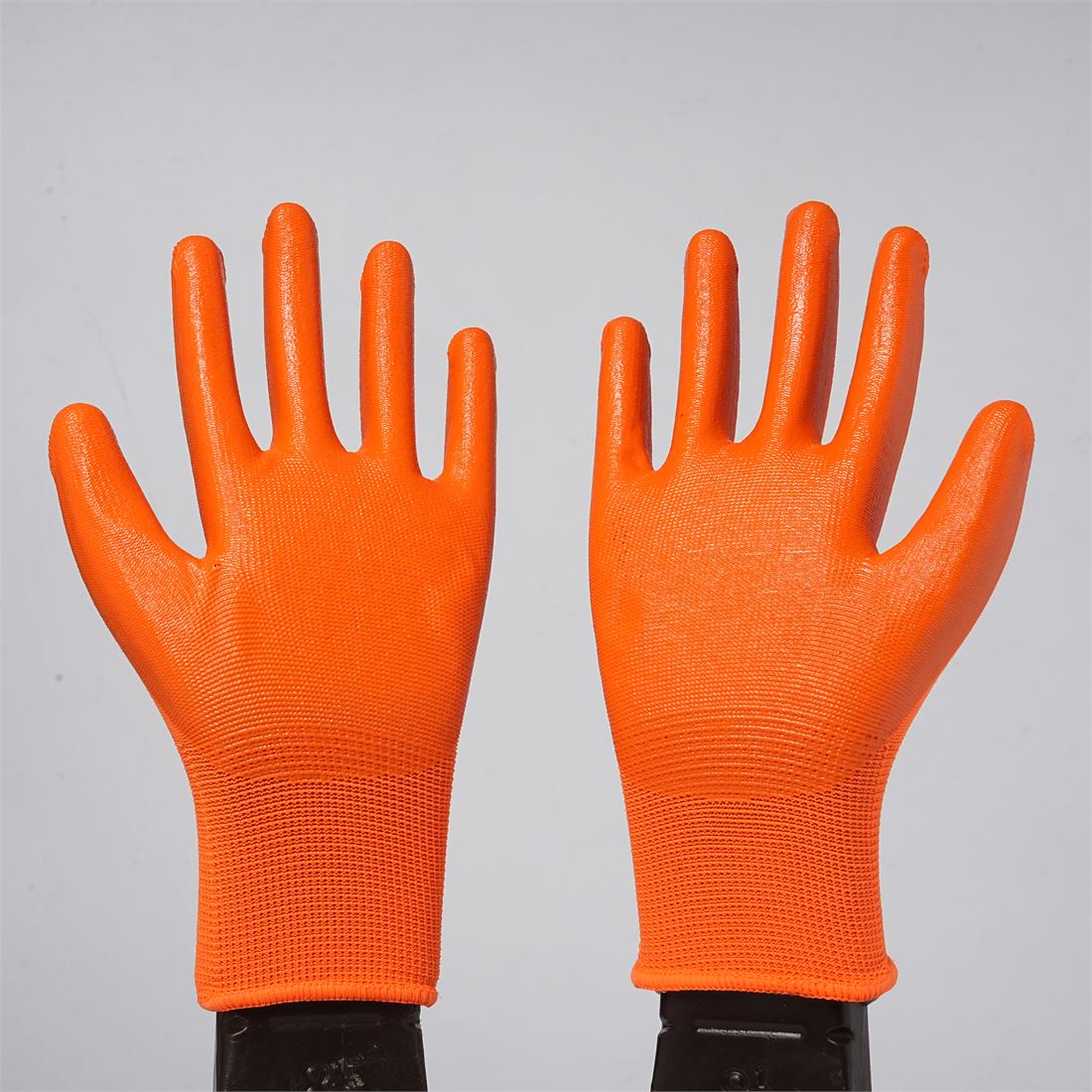 13 Gauge Nitrile Dipped Gloves View 3